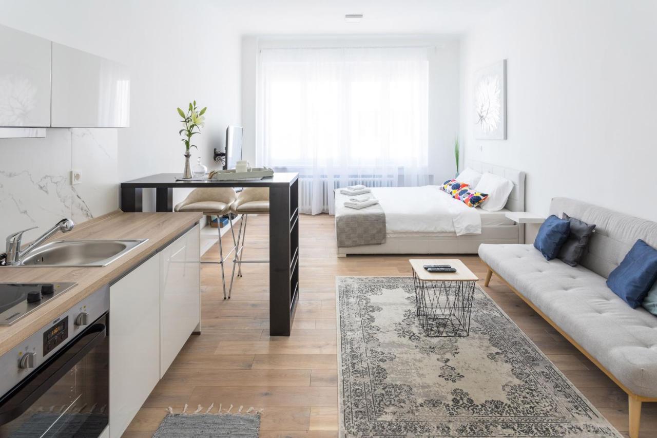 Flower Square Apartments Загреб Экстерьер фото